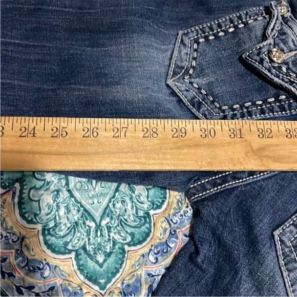 MISS Me Mid-rise Jeans - Picture 6 of 8